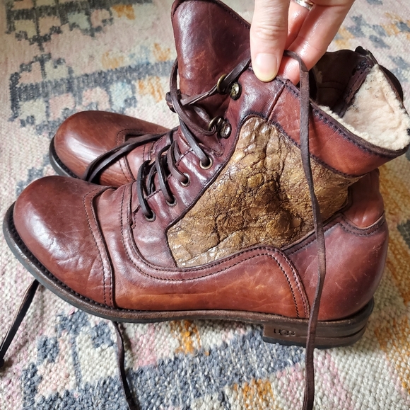 UGG leather boots - Picture 4 of 7